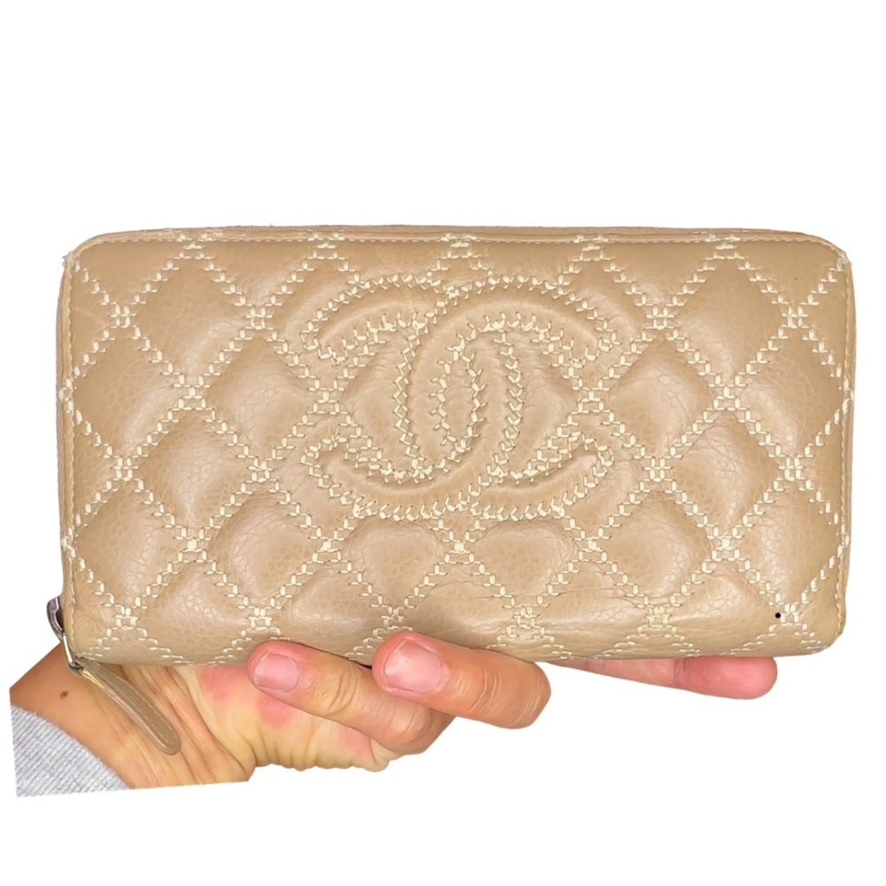 Zippy Long Wallet Embroidered Coco Chanel In Good Condition. - Picture 1 of 10